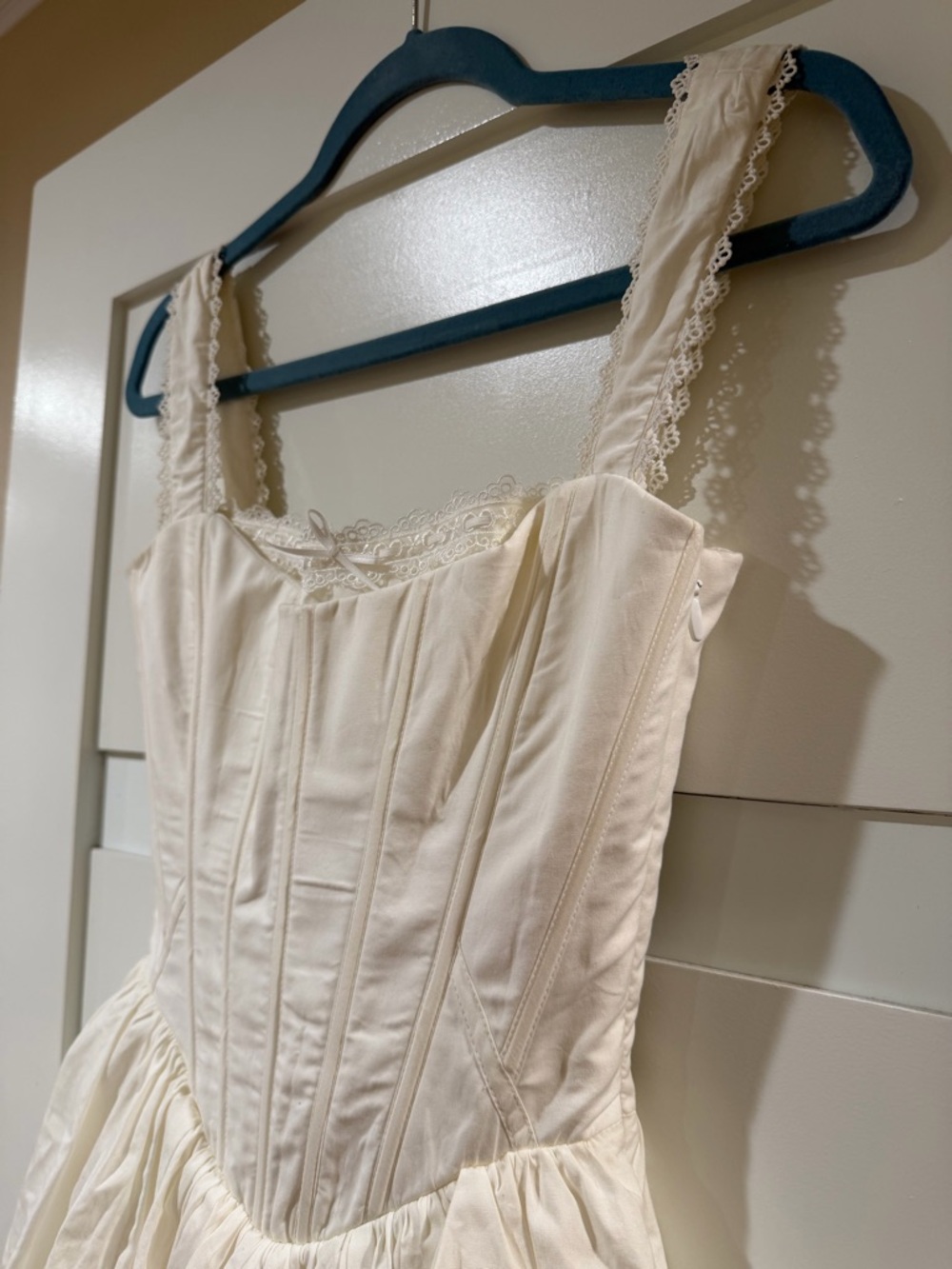 House of CB White Vintage-Style Mini Dress - Picture 5 of 12